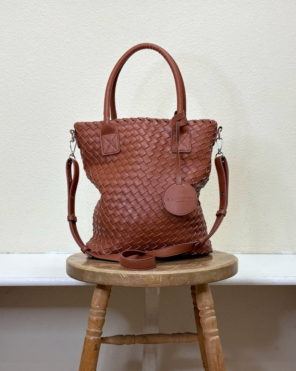 Ilse Jacobsen Woven Vertical Tote Bag - BURNT CARMEL/METALLIC
