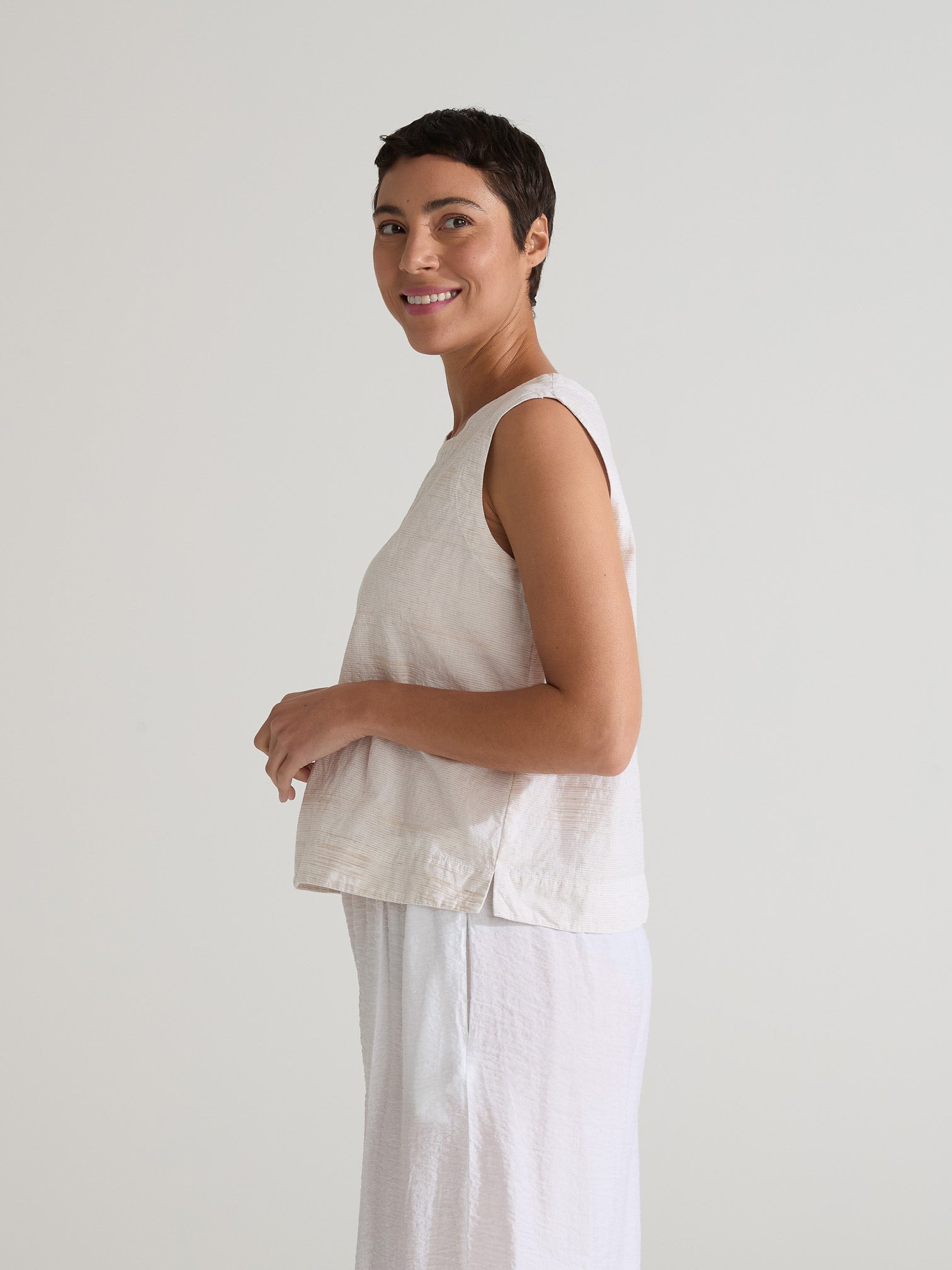 CUT LOOSE - Texture Mini Stripe Shell w/ Wide Facing Top - 0425331