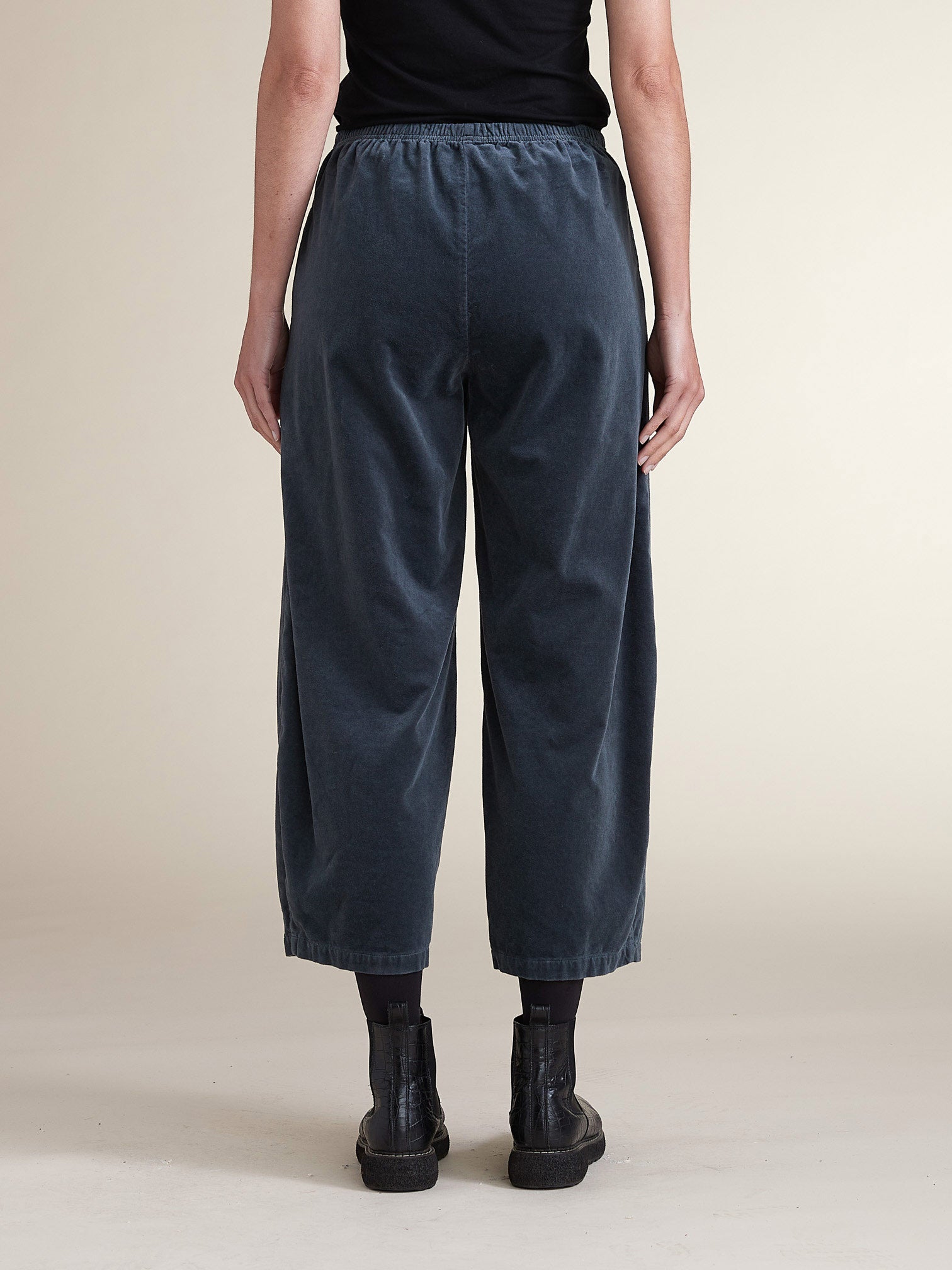 CUT LOOSE - Soft Cotton Velvet Pants - 0482431