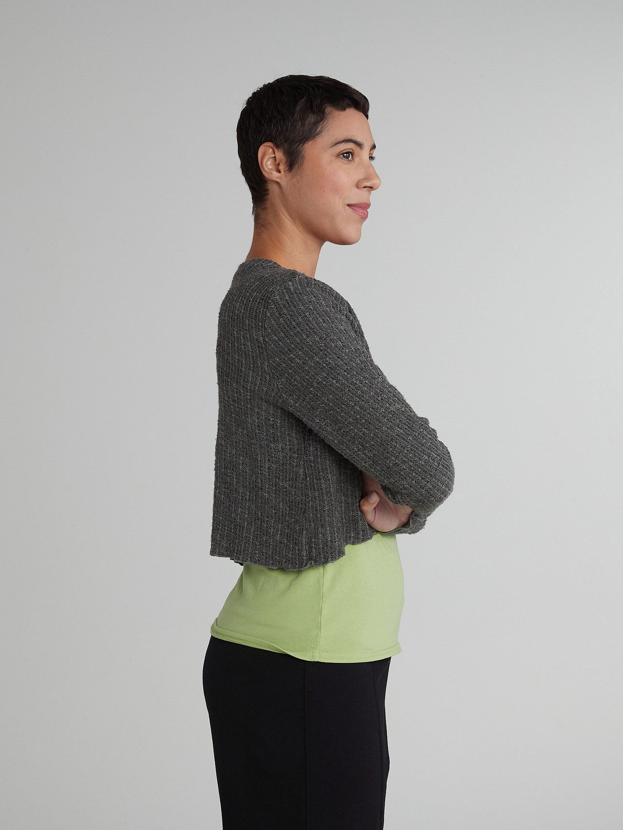 CUT LOOSE - Black Natural Knit Curved Crop Sweater - 0546781