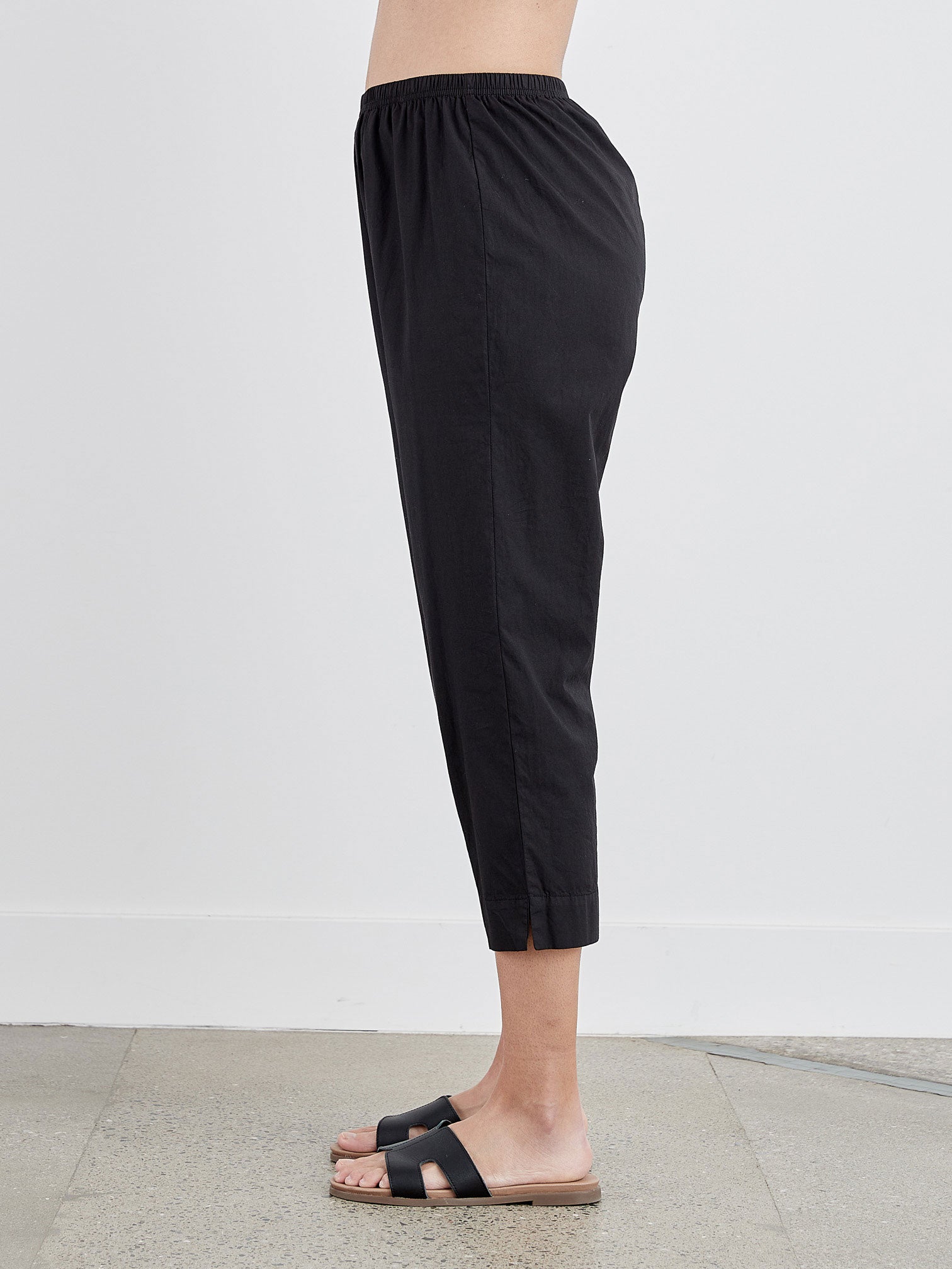 CUT LOOSE - Organic Poplin Tapered Crop Pant - 1992846
