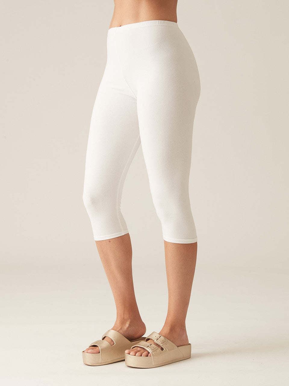 CUT LOOSE - Solid Cotton Lycra Knee Legging - 240302﻿