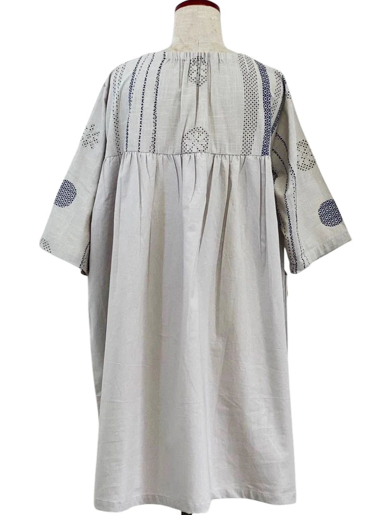 MONA LISA by Pure Fit - 253358-LG- Panel Pleated Tunic - Solid/Multi Textile Line Print - Light Grey (B)
