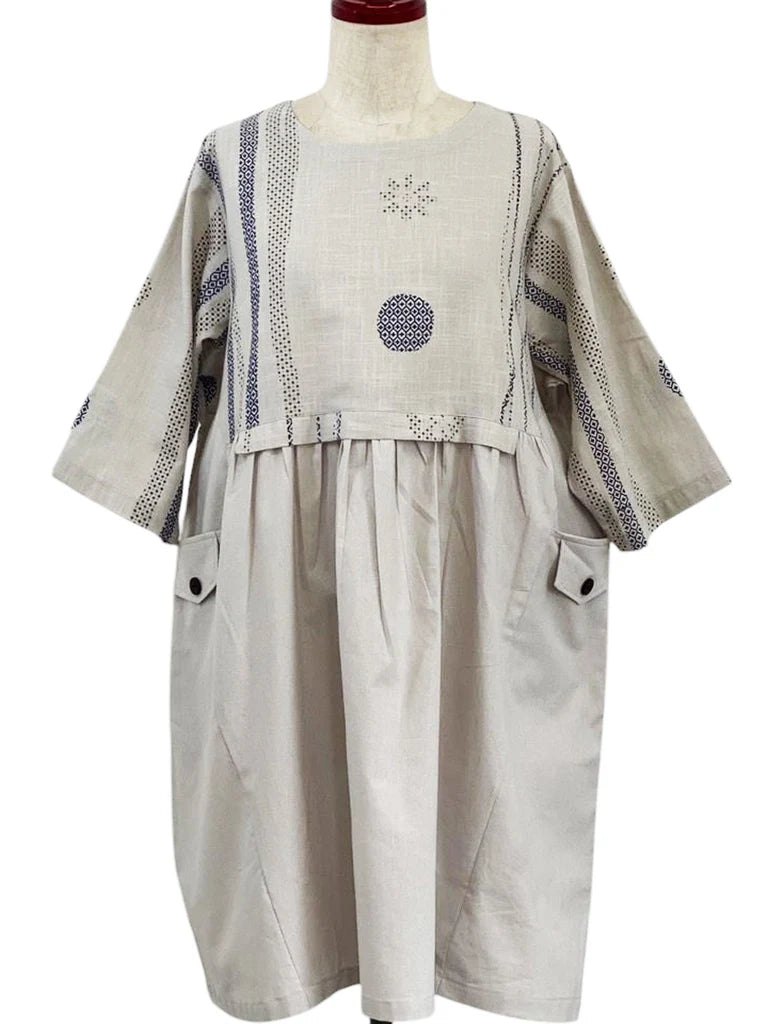MONA LISA by Pure Fit - 253358-LG- Panel Pleated Tunic - Solid/Multi Textile Line Print - Light Grey (B)
