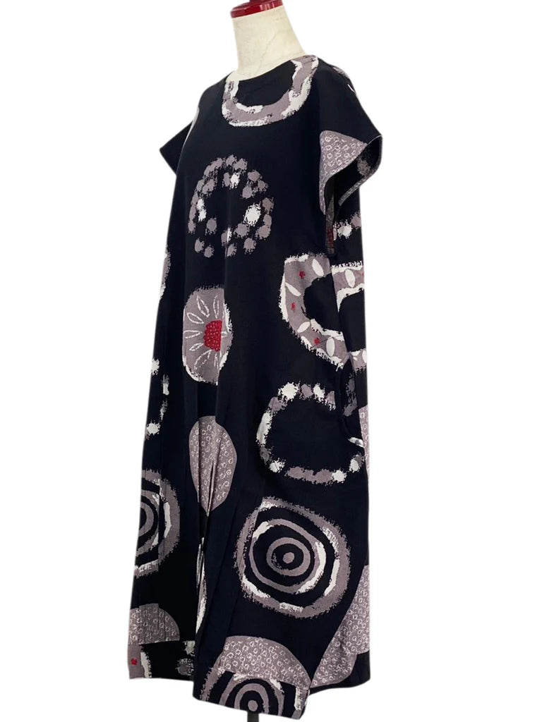 MONA LISA by Pure Fit - Tuck Dress - Multi Rings Print - 253400-BK - BLACK (A)