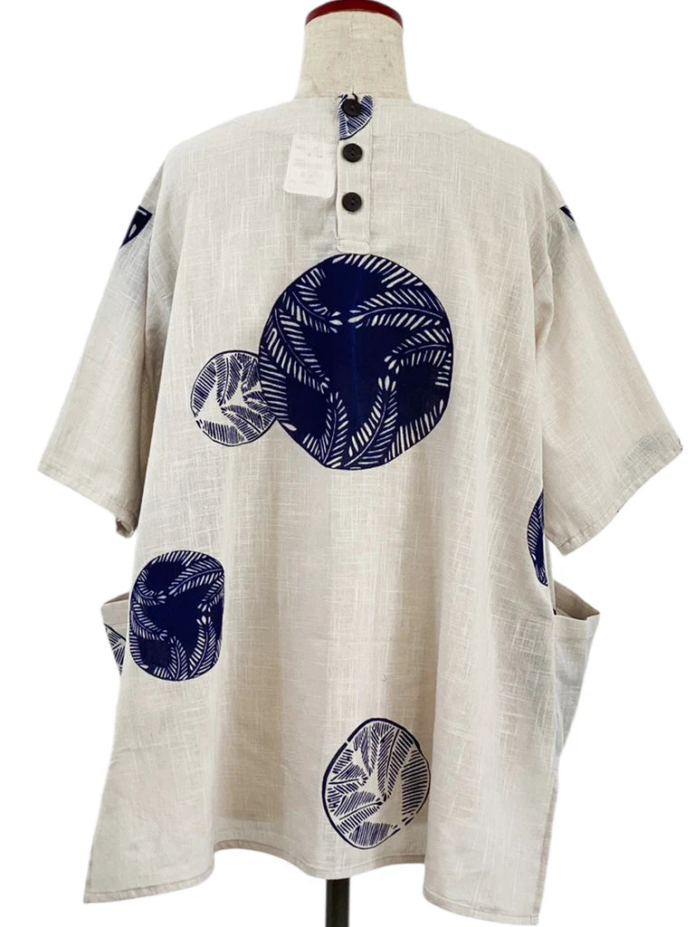 MONA LISA by Pure Fit - 263405-LG - Hi-Lo Pocket Pullover - Fern Circle Print - Light Grey (B)