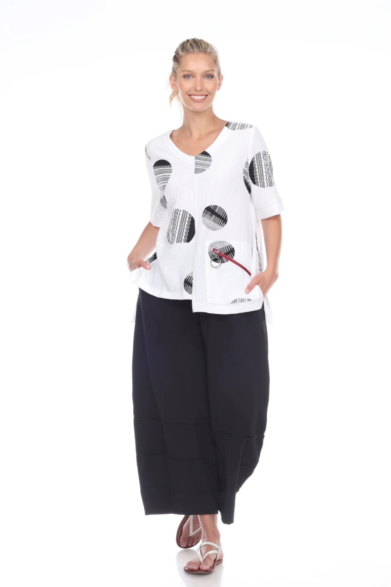 MOONLIGHT Abstract Circle Artsy V-Neck Tunic  - 3027 - WHITE/BLACK