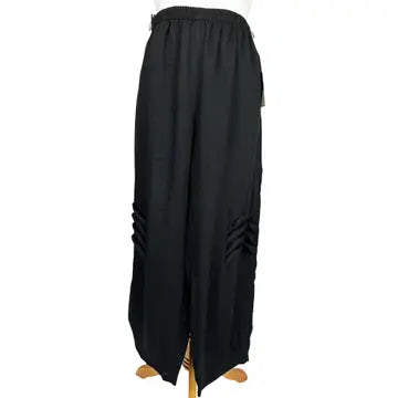 Fridaze AAPT25 - Crop Linen Pants with Twisted Pleats