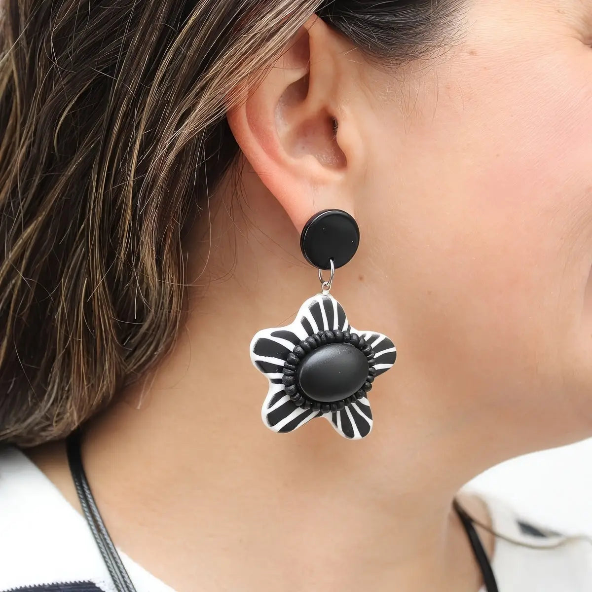 SYLCA Black Blossom Daisy Earrings - LS26E02 - BLACK