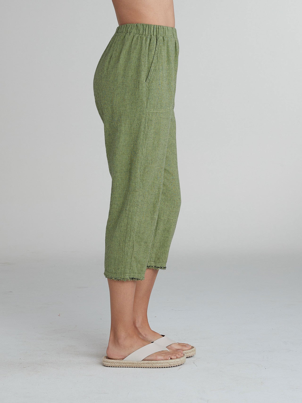 CUT LOOSE - Crosshatch Raw Edge Crop - 4192357