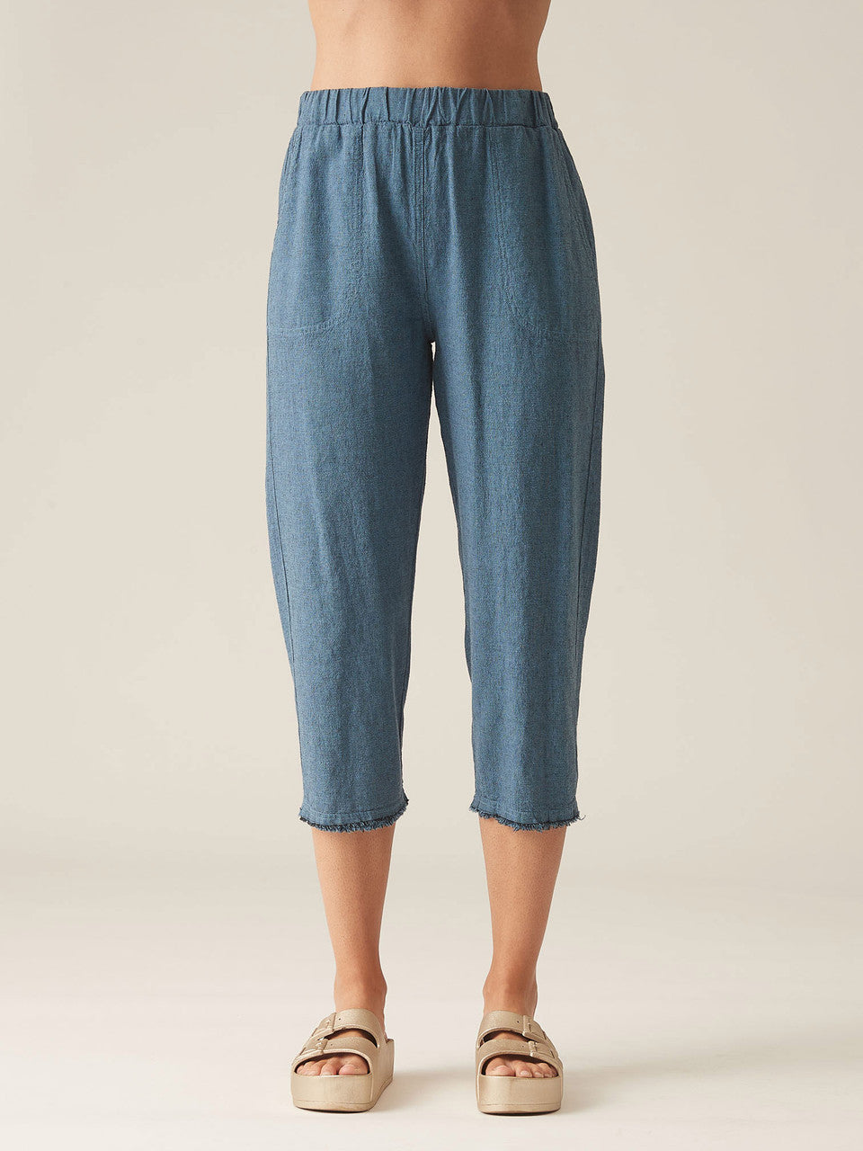 CUT LOOSE - Crosshatch Raw Edge Crop Pant - 4192357