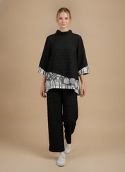 MOONLIGHT Black and Grey 3/4 Sleeve Wide Mock Neck Textured Top - 4302