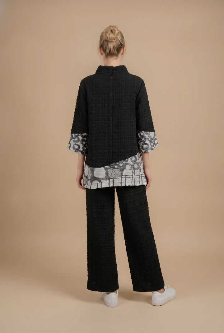 MOONLIGHT Black and Grey 3/4 Sleeve Wide Mock Neck Textured Top - 4302
