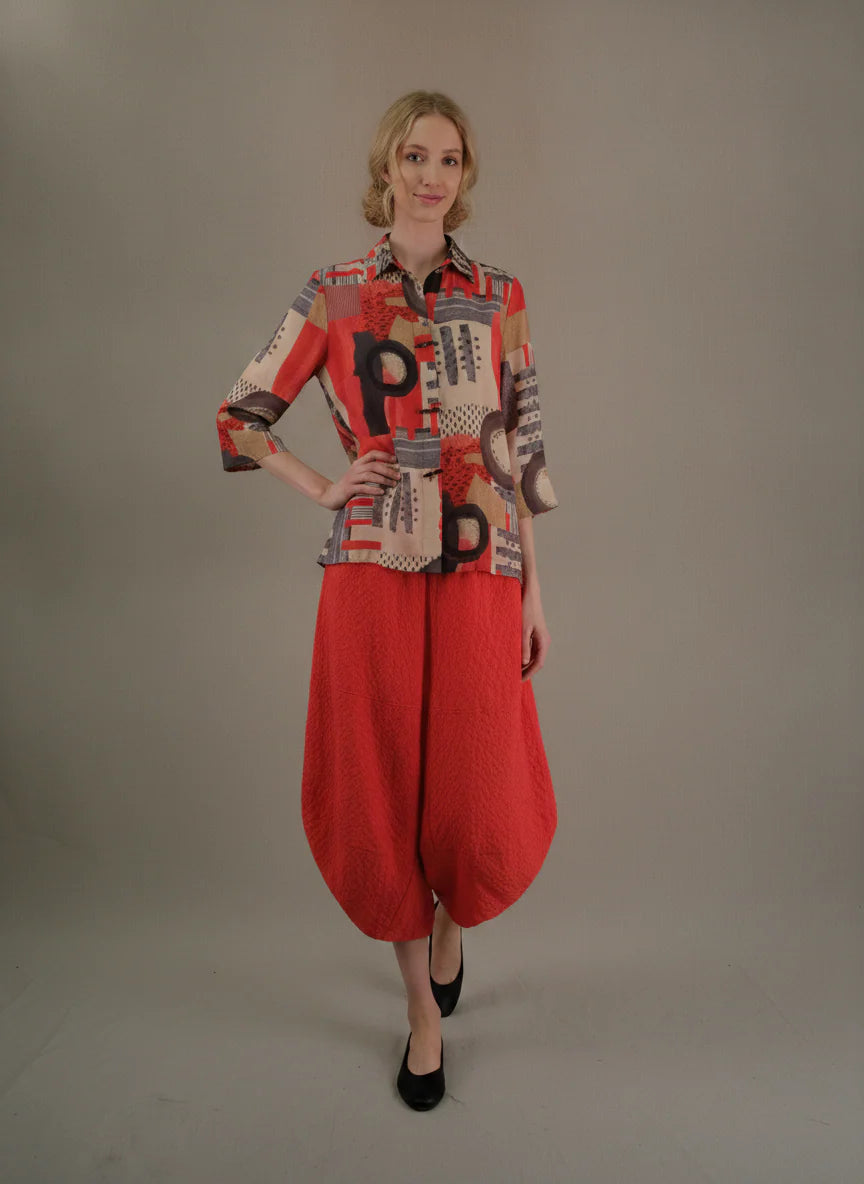 MOONLIGHT Multicolor Abstract Red Button Down Collared Jacket w/ 3/4 Sleeves - 4329