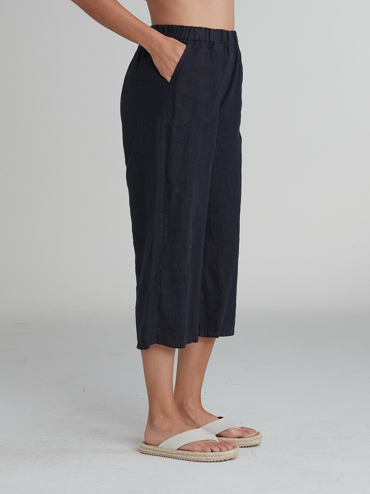 CUT LOOSE - Solid Linen Easy Crop - 4402349