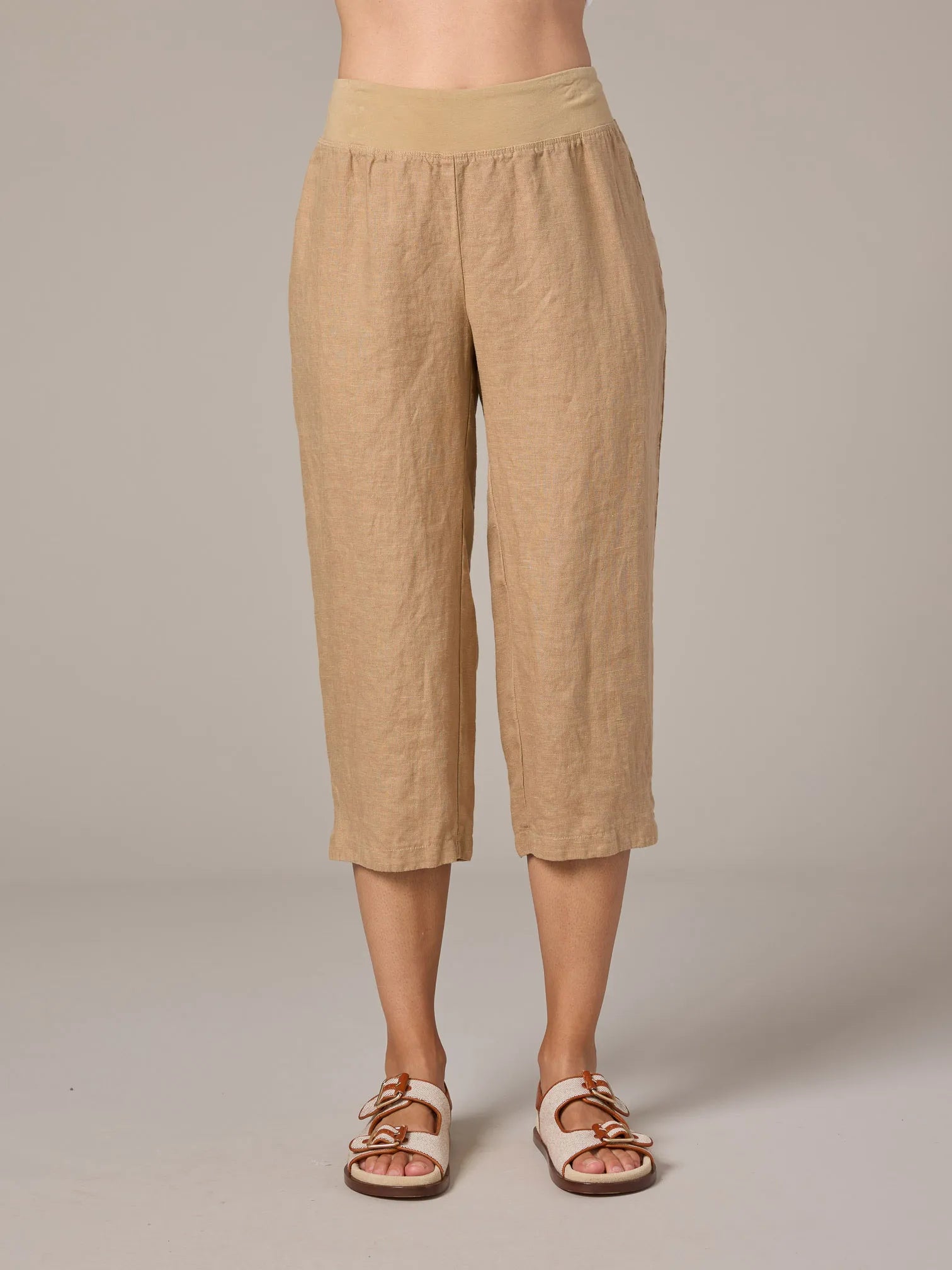 CUT LOOSE Solid Linen Capri - 4402914