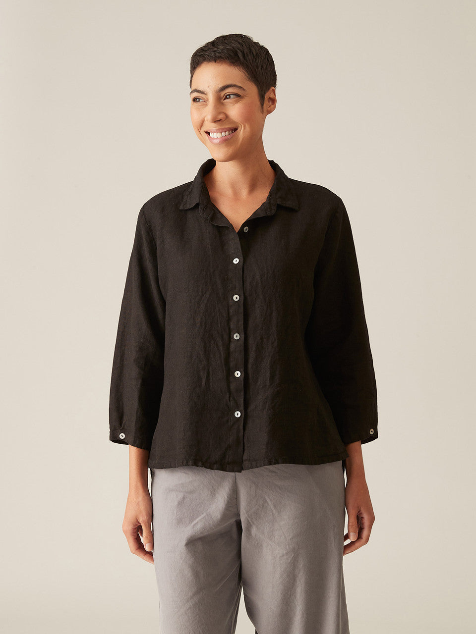 CUT LOOSE - Solid Linen HI-Low Crop Shirt - 4406644