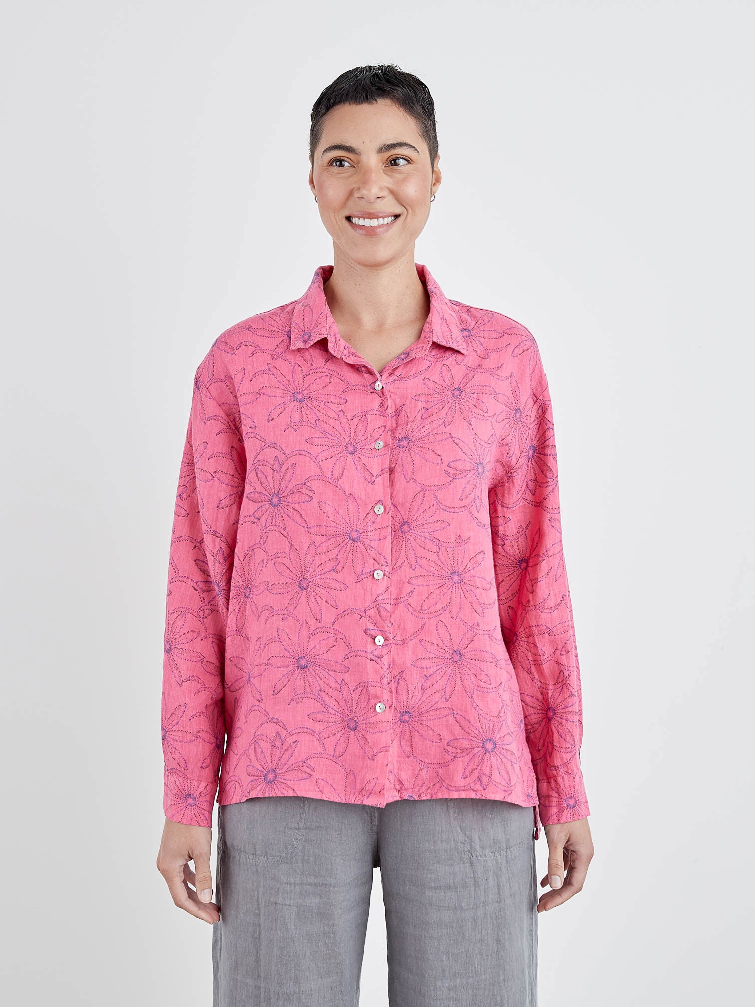 CUT LOOSE - Daisy Side Slit Shirt - 4476061