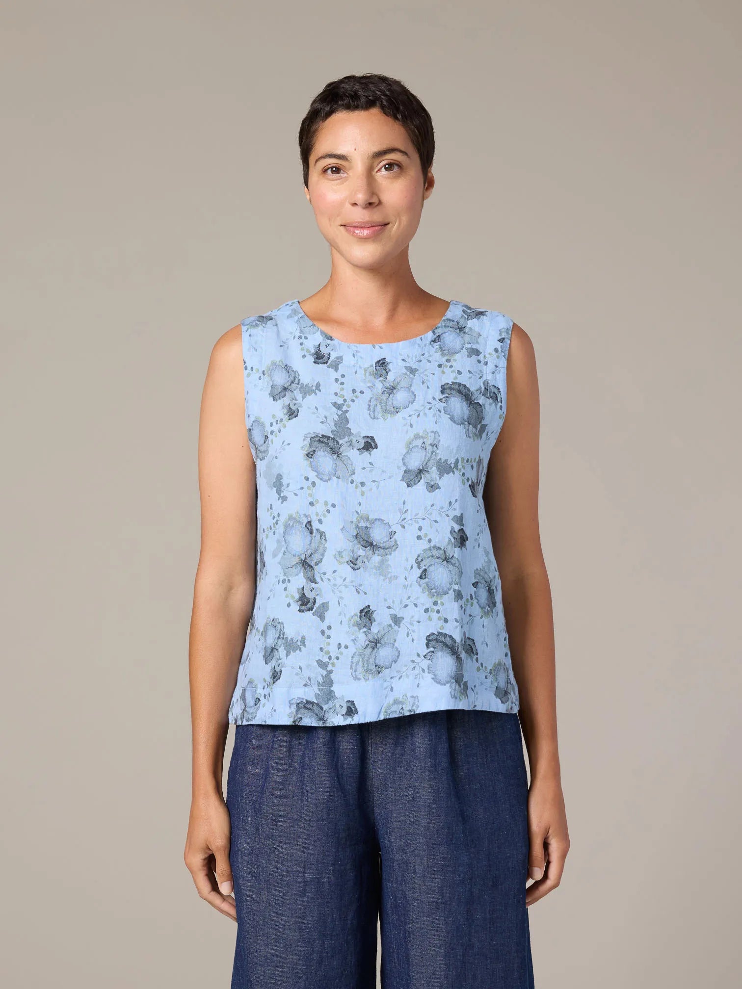 CUT LOOSE Leoni Floral Print Shell w/ Wide Facing - 4705331