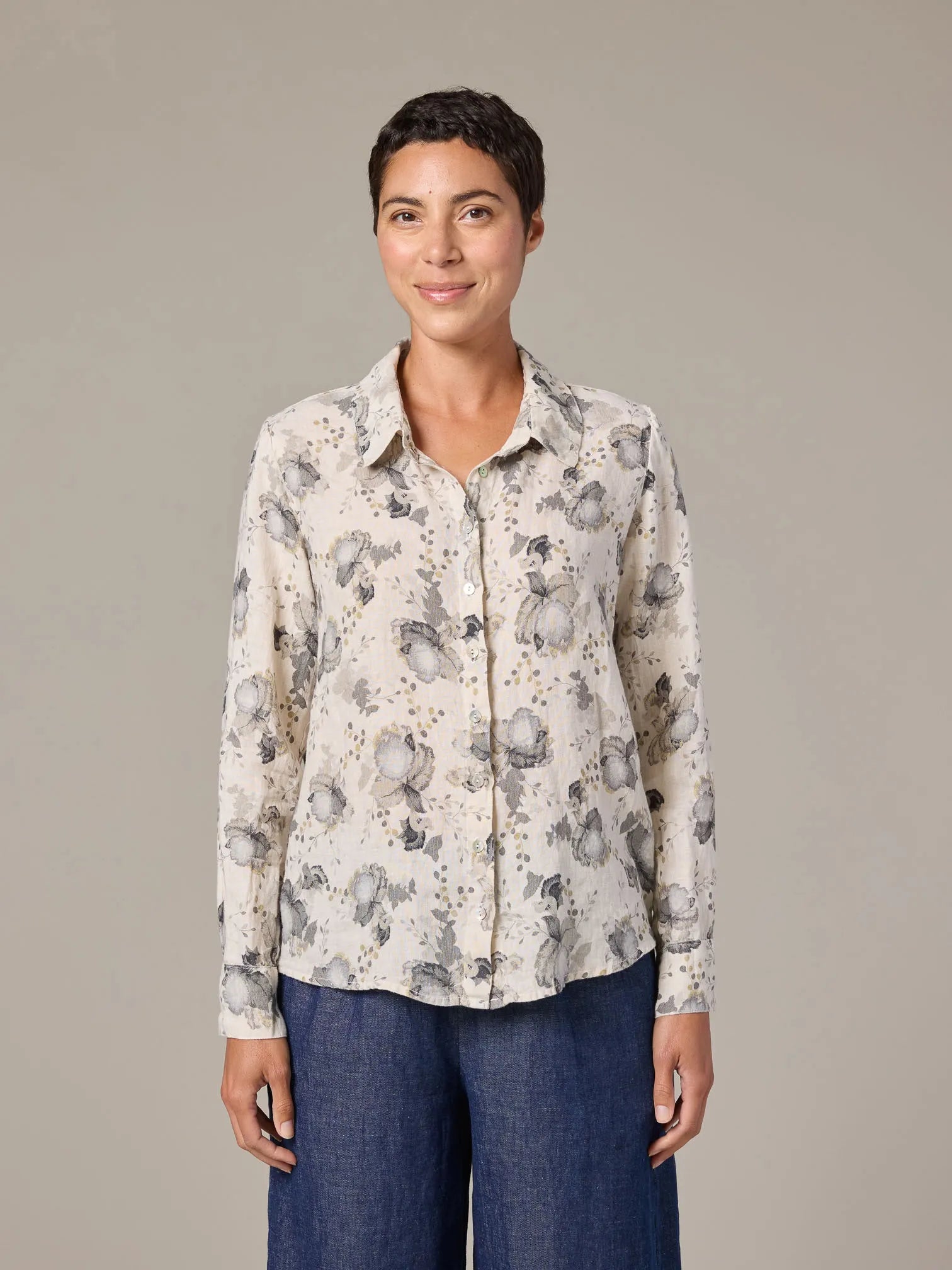 CUT LOOSE Leoni Floral Print Fitted Shirt - 4707649