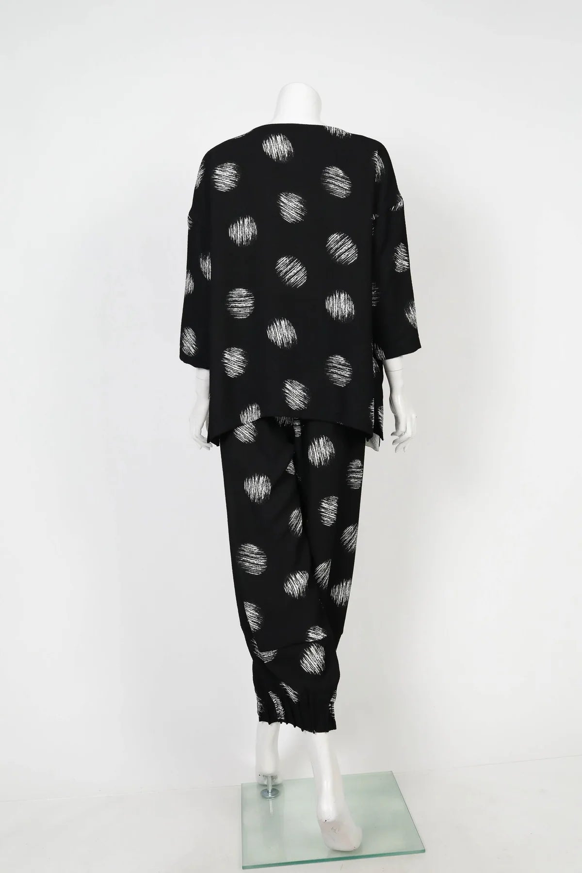 IC COLLECTION Top- 4833T- BLACK