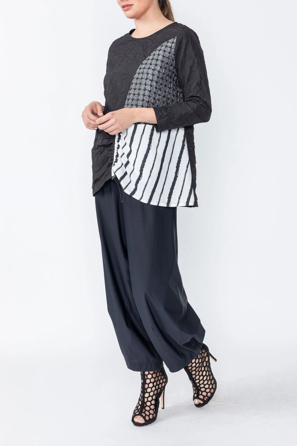 IC Collection Tunic- 4935T- BLACK