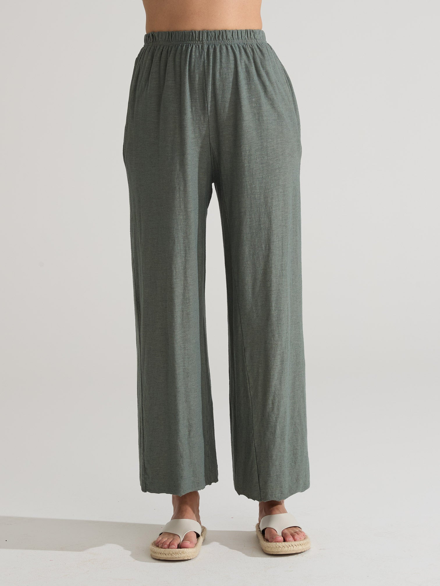 CUT LOOSE - Linen Cotton Jersey Raw Hem Barrel Pant - 5012226