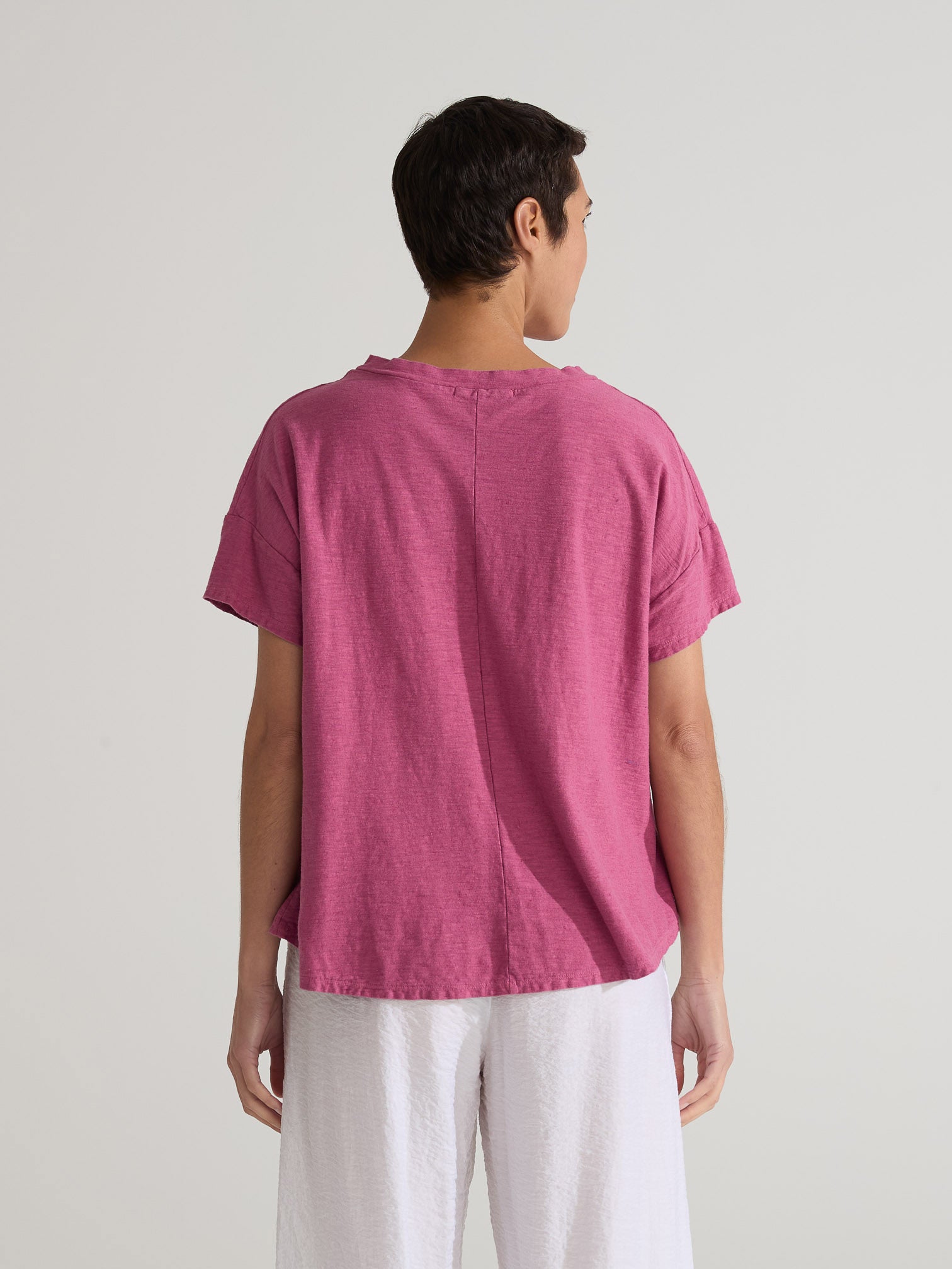 CUT LOOSE - Linen Cotton Jersey Deep V S/S Top - 5016613