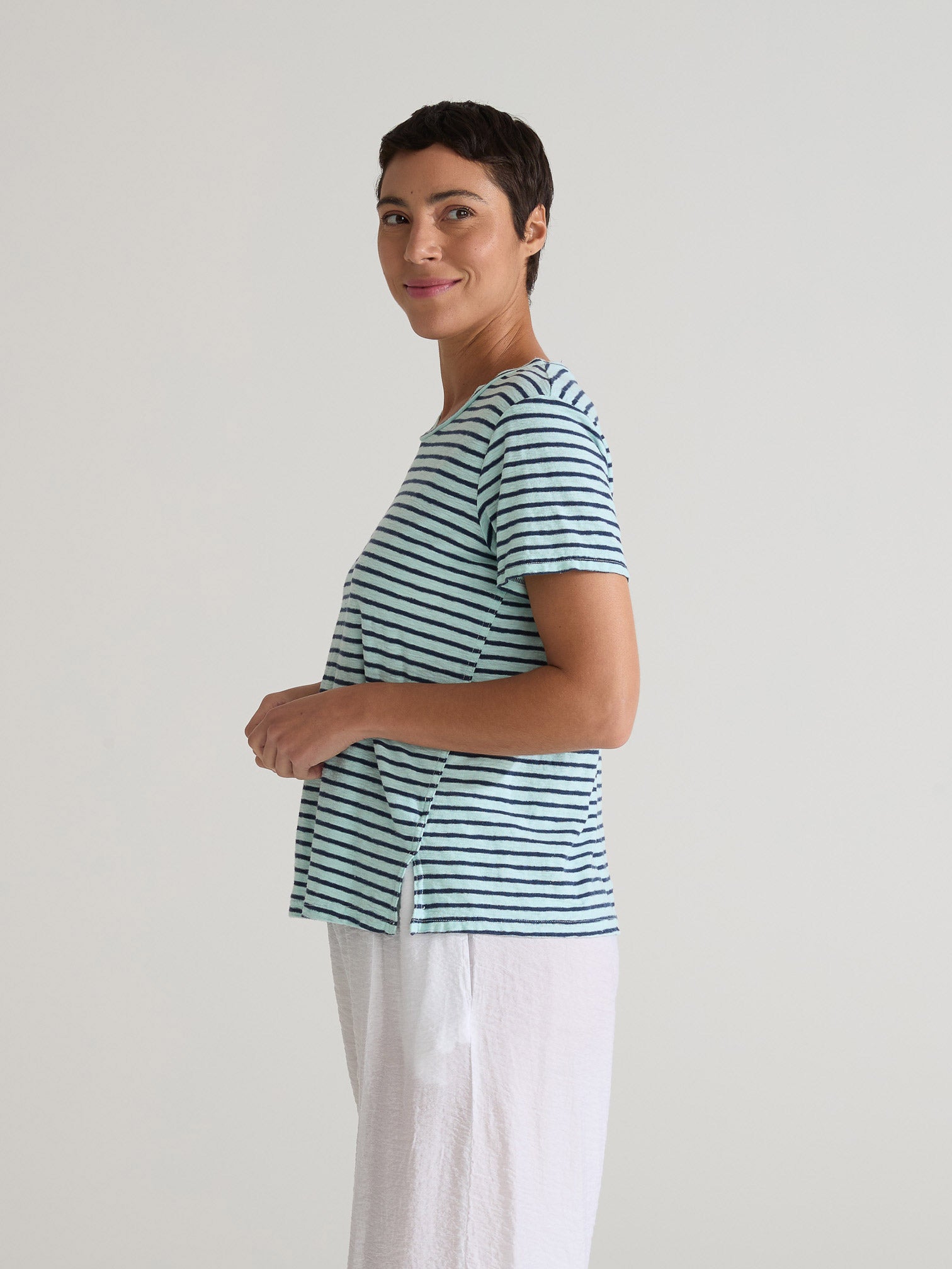 CUT LOOSE - Navy Stripe S/S Crop Top - 5476436