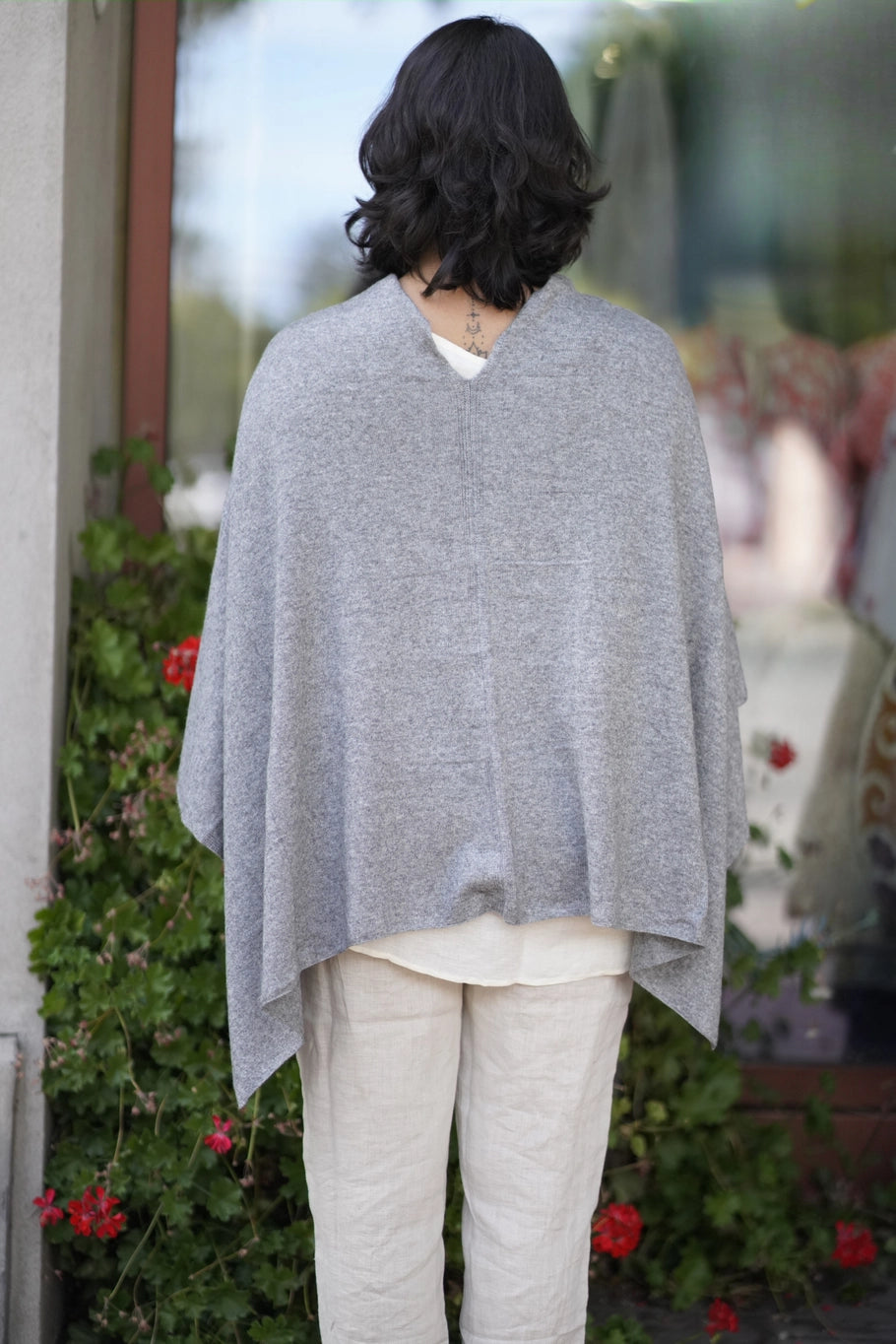 Dolma Cashmere Poncho - GREY