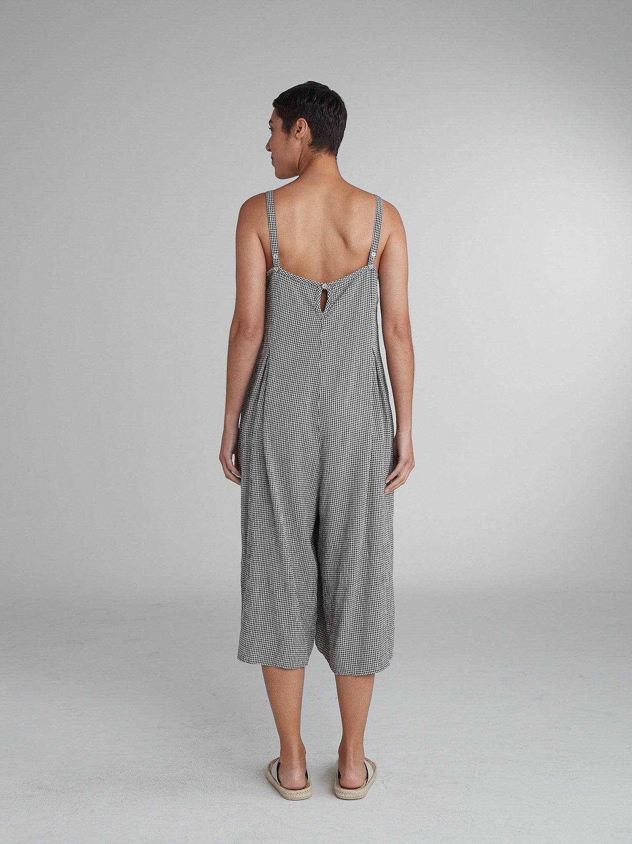 CUT LOOSE - Crinkle Check Crop Jumpsuit - 6122083