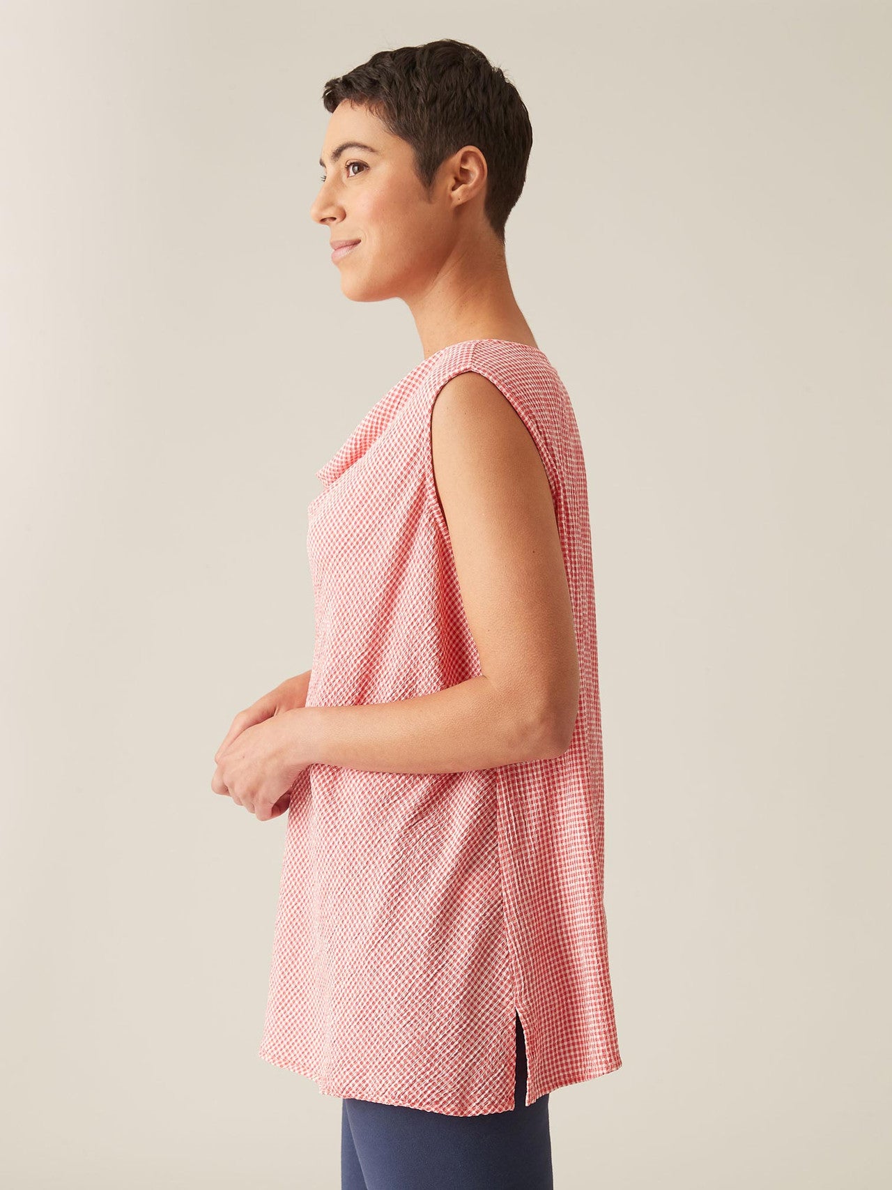 CUT LOOSE - Crinkle Check Draped Neck Top - 6125885