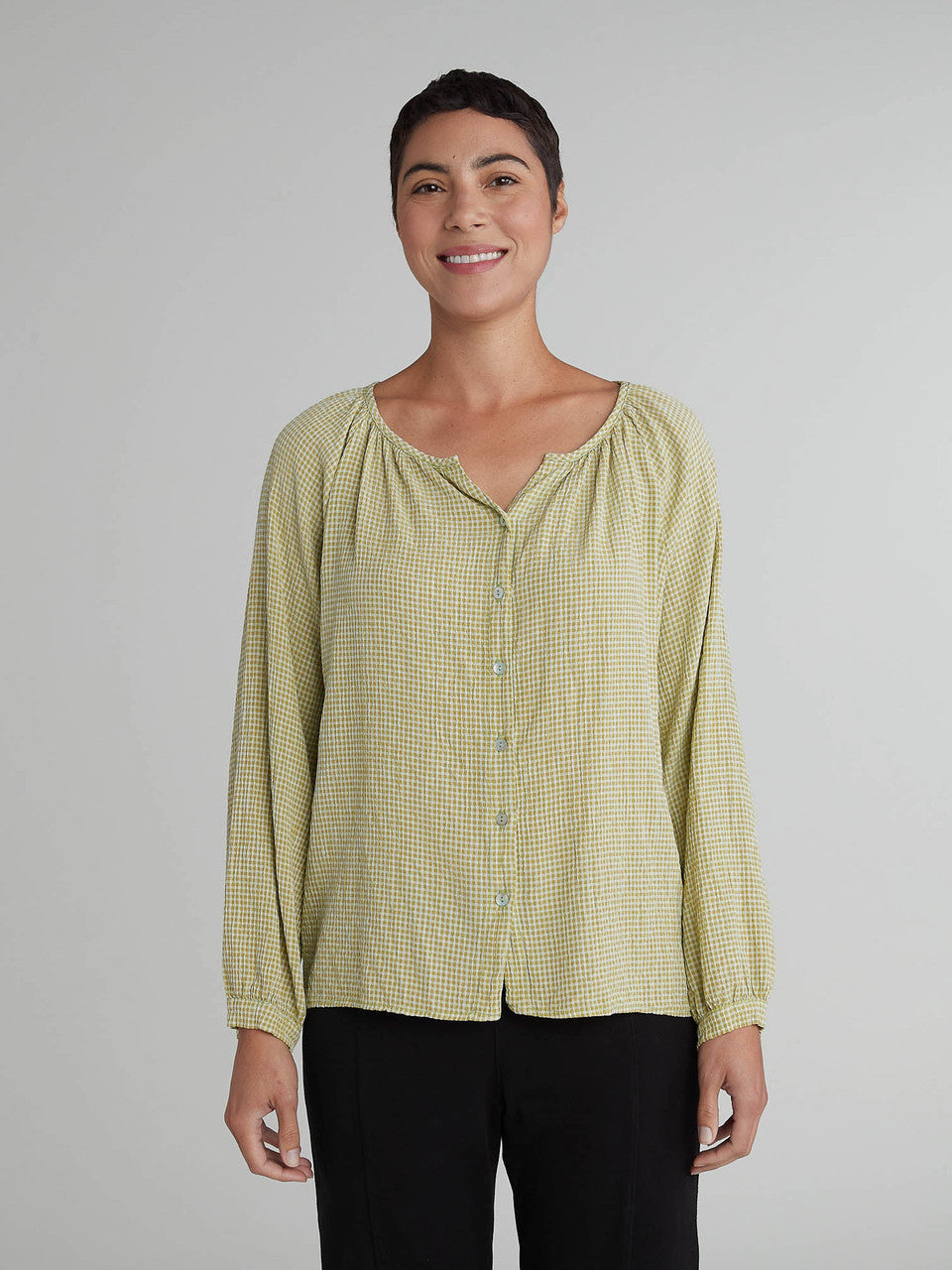 CUT LOOSE - Crinkle Check Collarless Blouse - 6126253