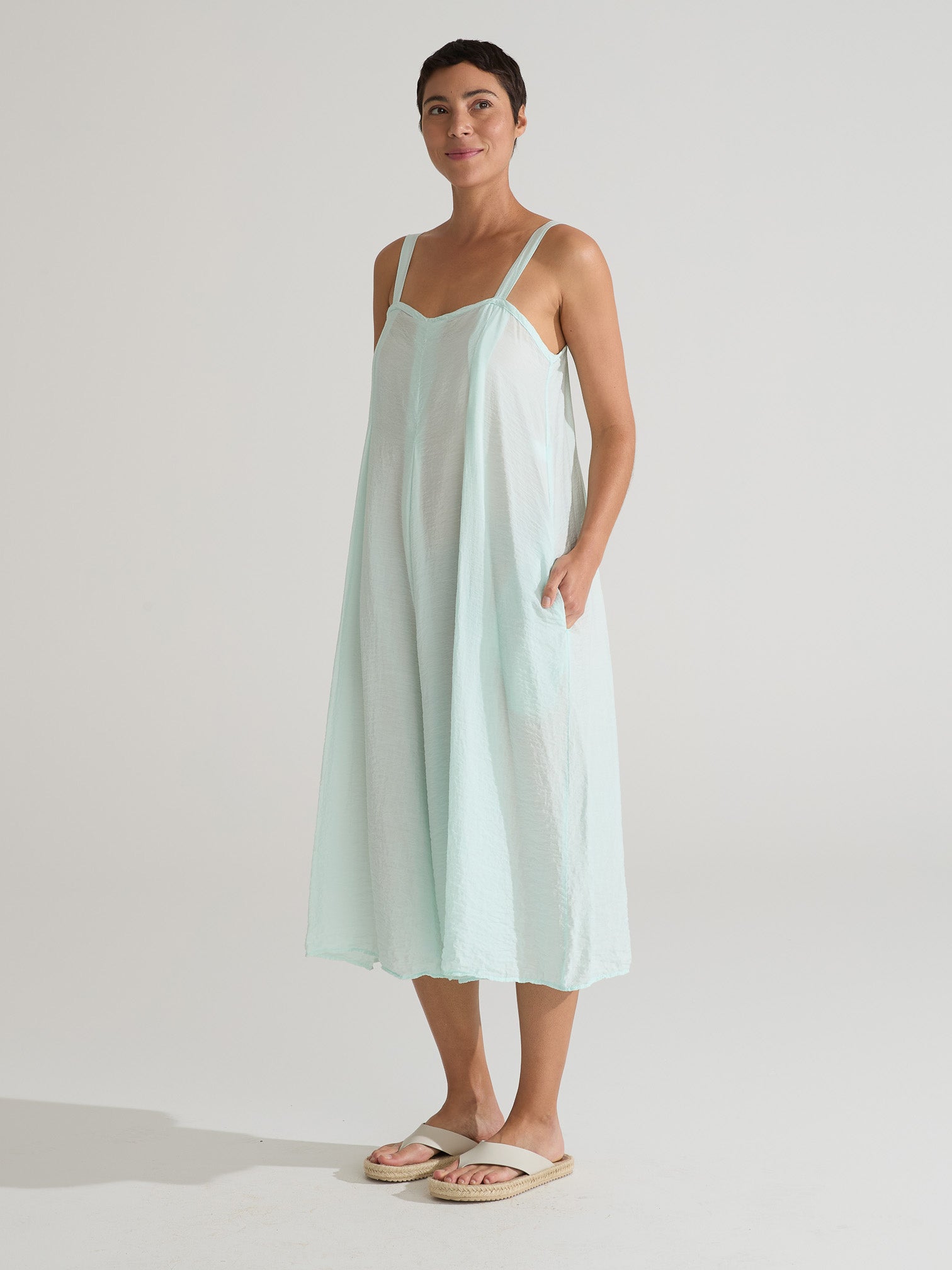 CUT LOOSE - Rayon Parachute Crop Jumpsuit - 6212083