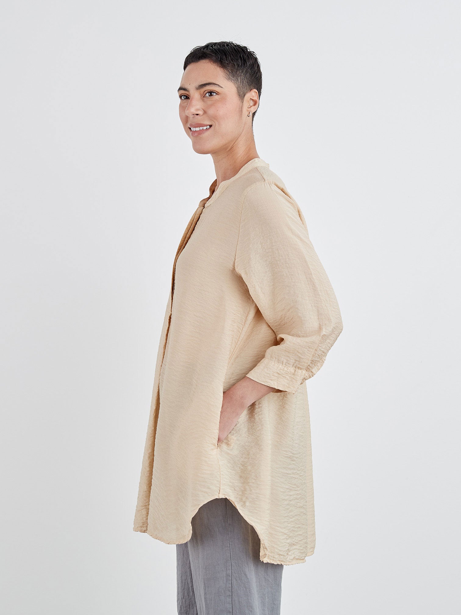 CUT LOOSE - Rayon Parachute Henley Tunic - 6216403