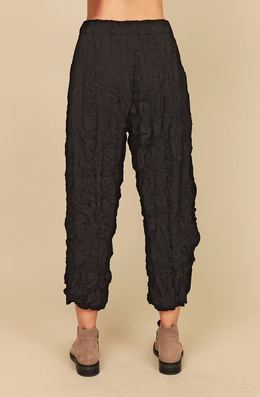 Chalet Cynthia Embossed Woven Short Pant - T68146