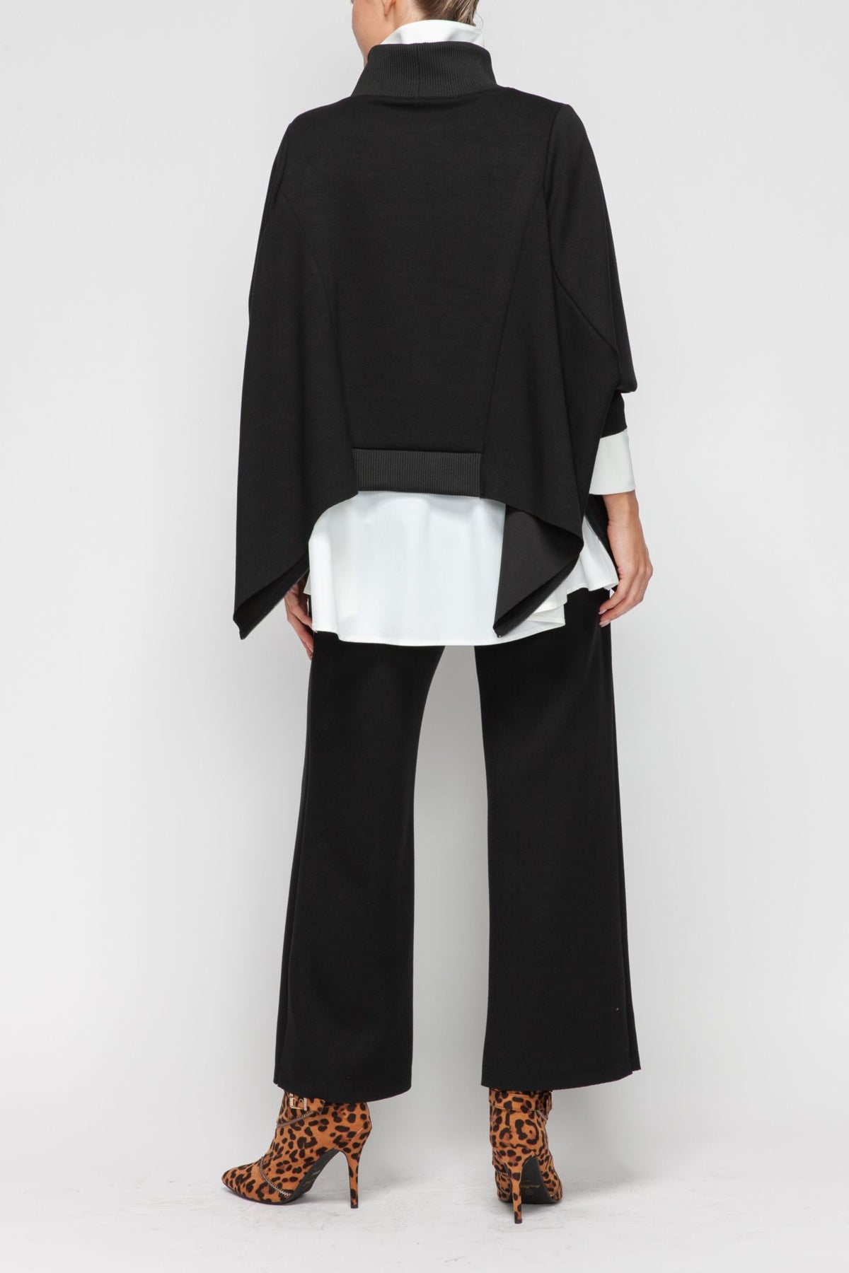IC COLLECTION Top - 7136T - BLACK