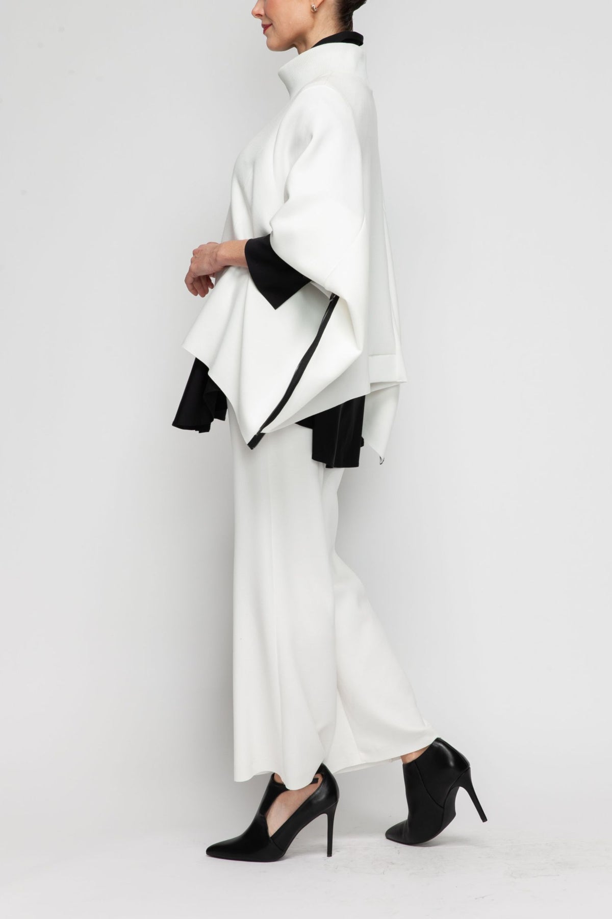IC COLLECTION Top - 7136T - WHITE