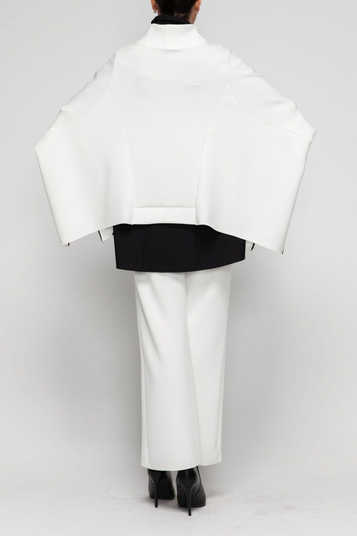 IC COLLECTION Top - 7136T - WHITE
