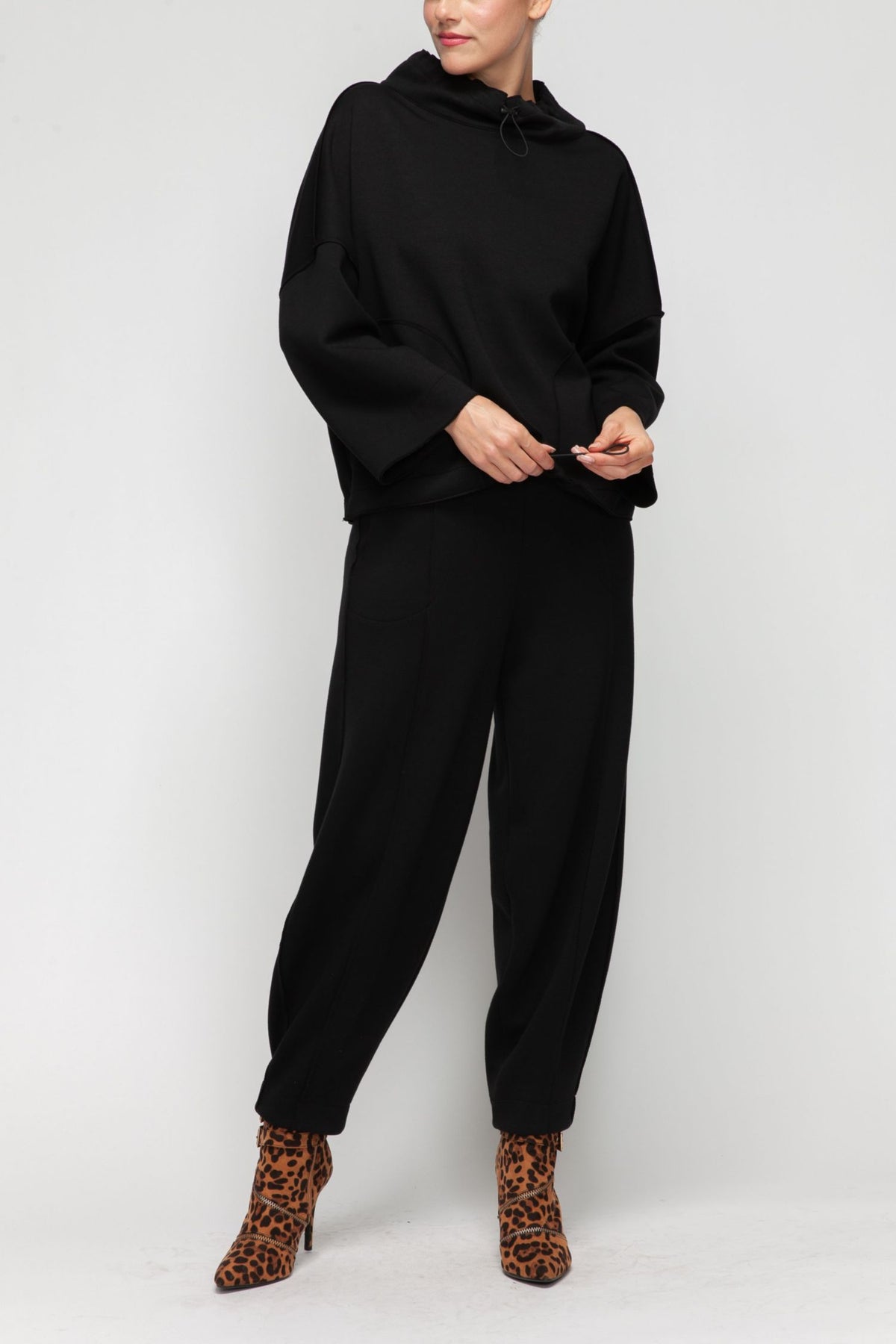 IC COLLECTION Top - 7169T - BLACK