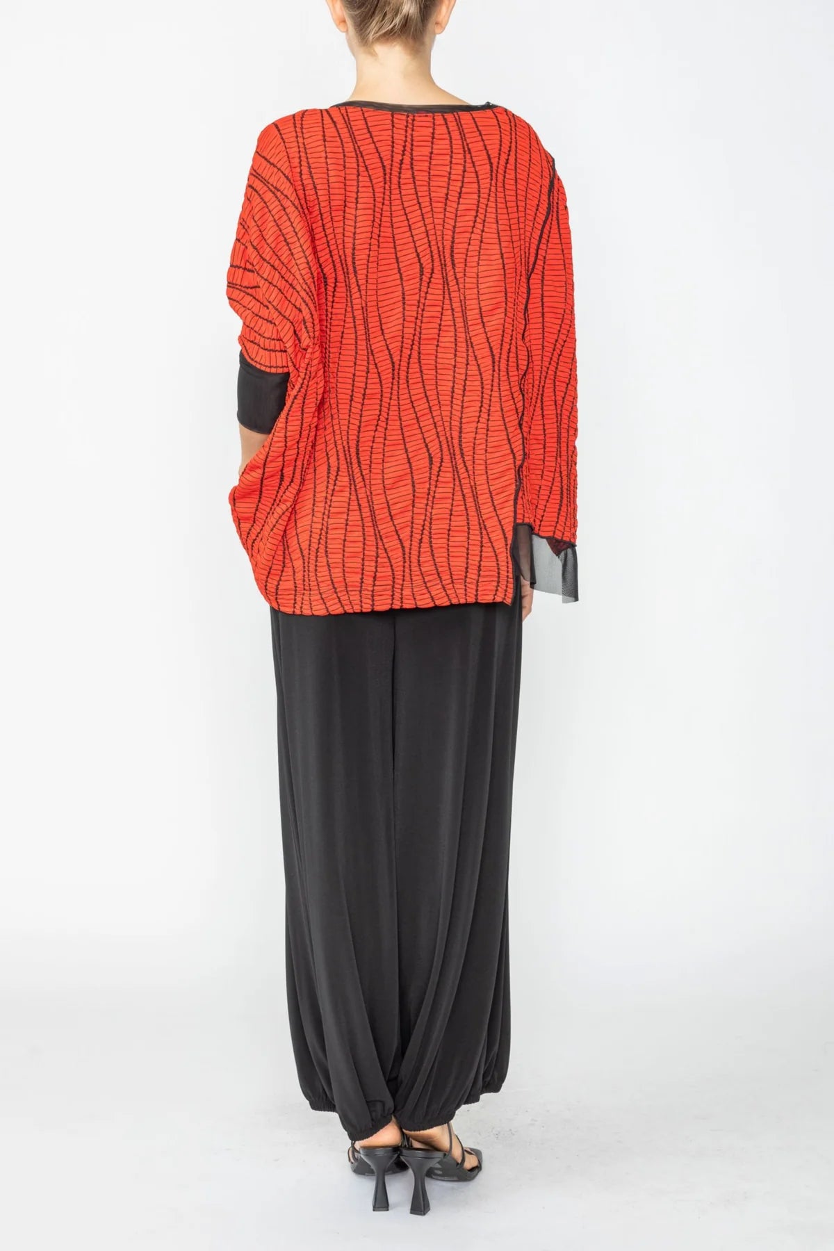 IC COLLECTION Top - 7812T - Black and Red
