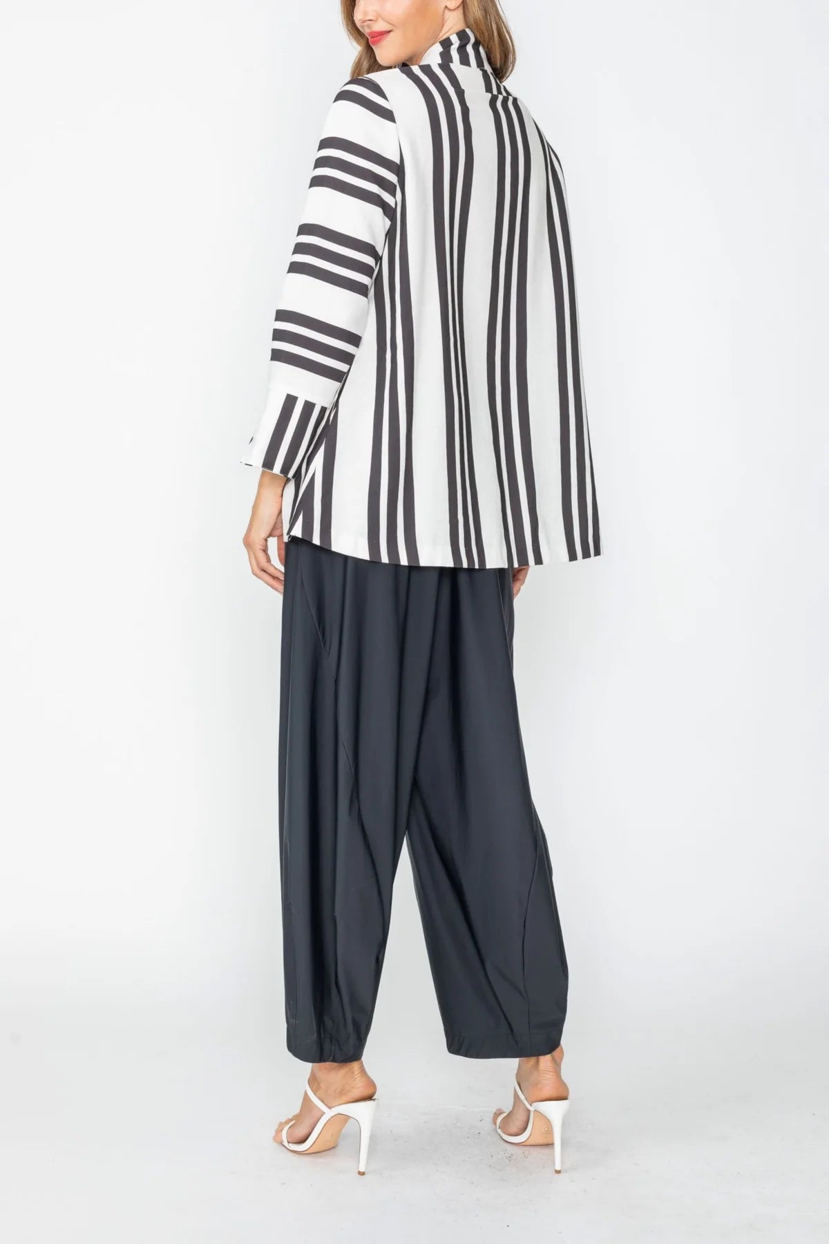 IC COLLECTION Jacket - 7866J - Black and White
