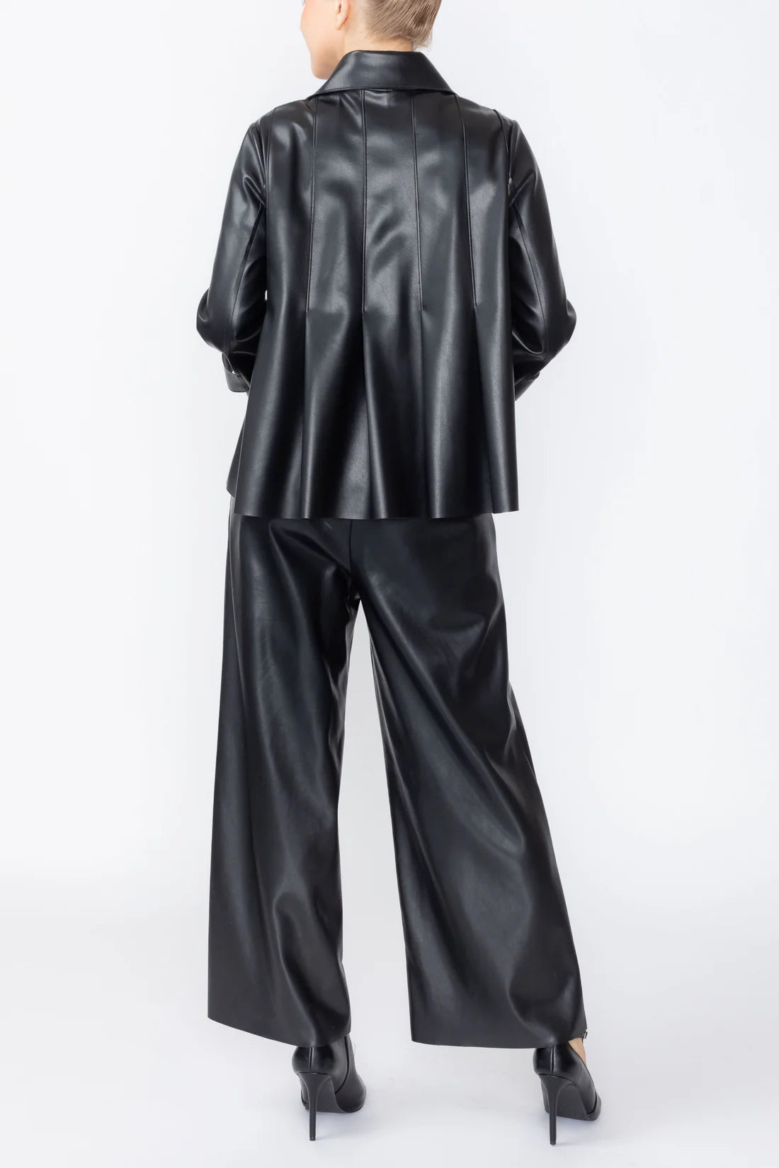 IC COLLECTION Pleats Jacket - 8059J - BLACK