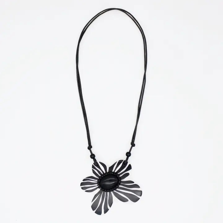 SYLCA Black Bumble Blossom Daisy Pendant - LS26N02 - BLACK