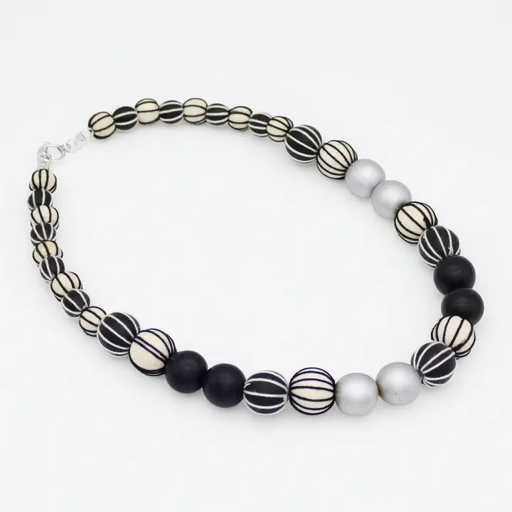 SYLCA Threaded Art Deco Necklace - SD26N34 - BLACK/CREAM