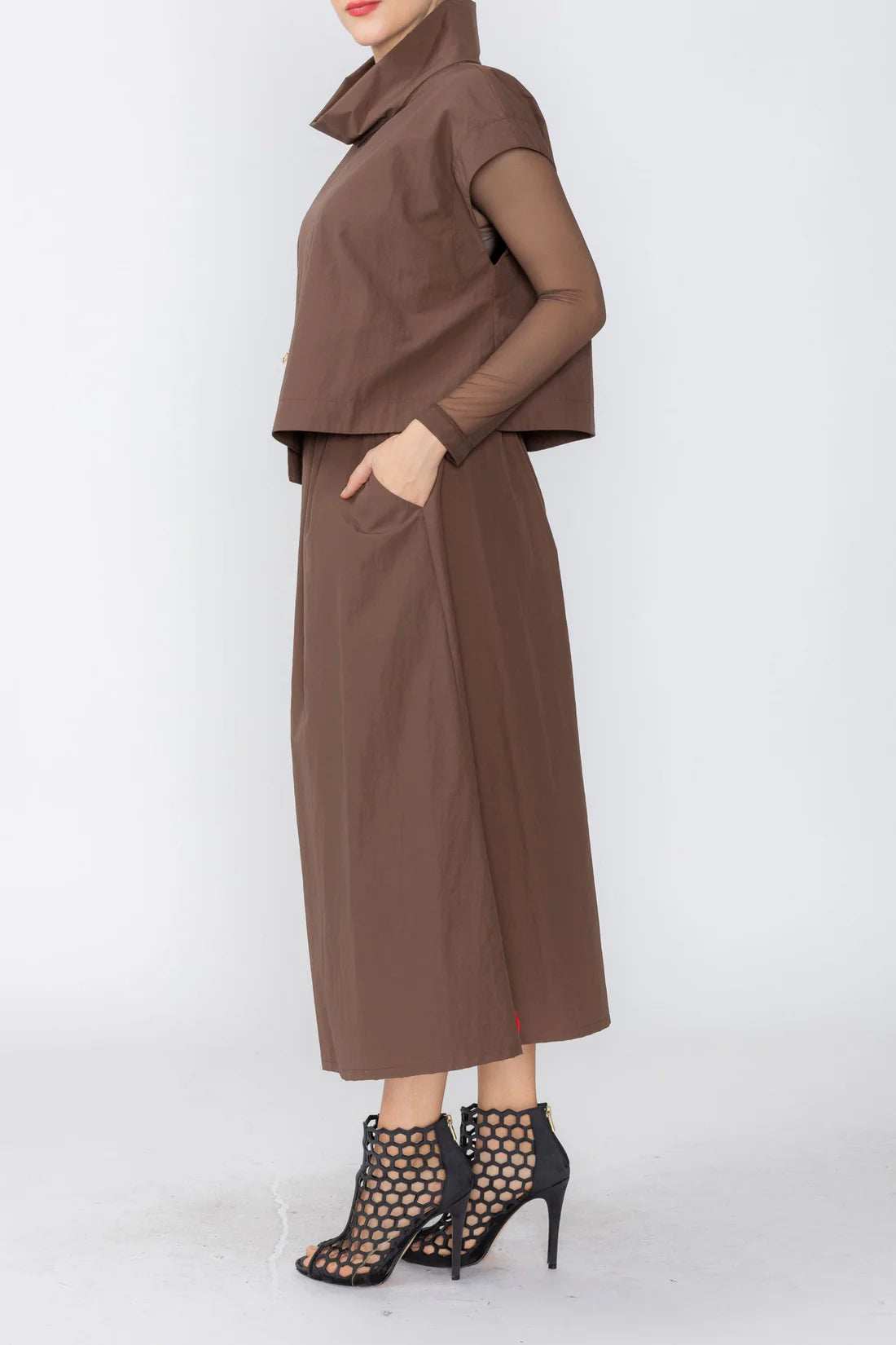 IC COLLECTION Top - C1242T - BROWN