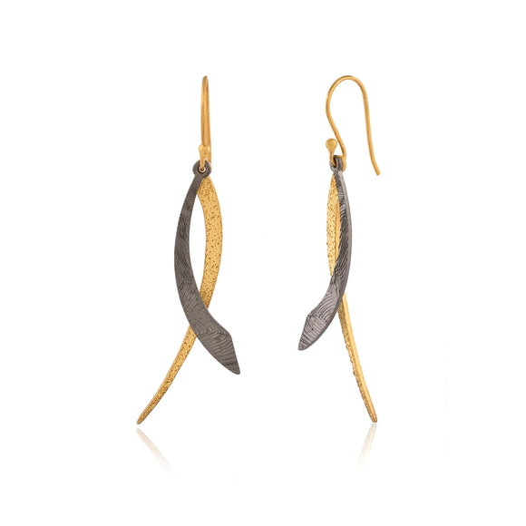MANJUSHA Midnight Contrast - Gold & Black Earrings - E6068