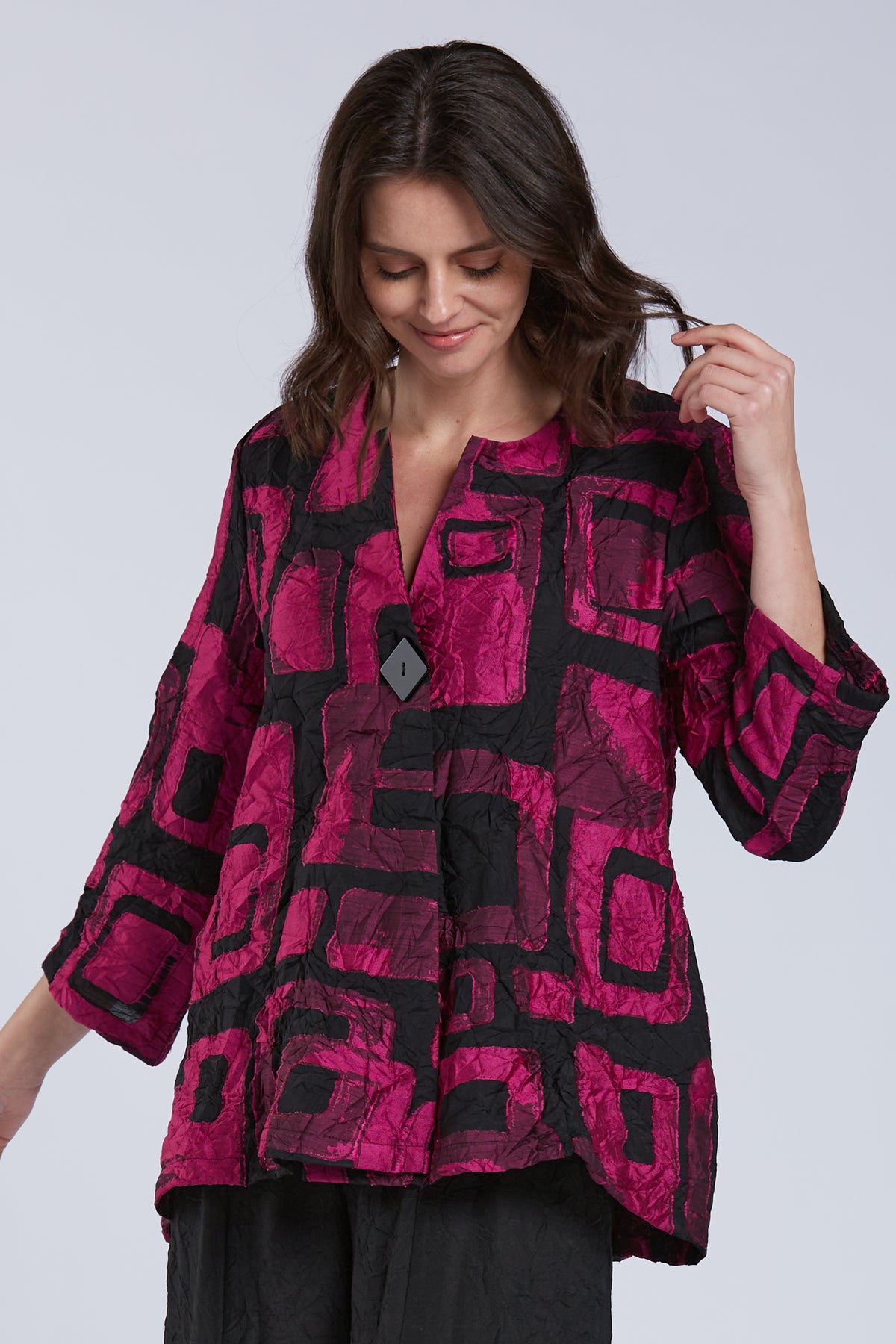 Sydney Project Ollie One Button Long Sleeve Abstract Top - CJJ1149 - MAGENTA