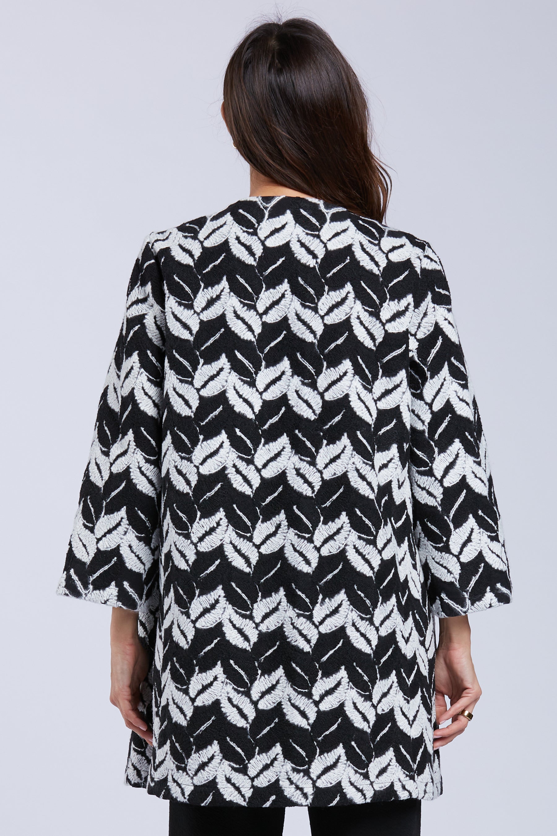 Sydney Project Lauren Long Sleeve Round Neck Chevron Lead Pattern Jacket - EMJ1183 - WHITE LEAF