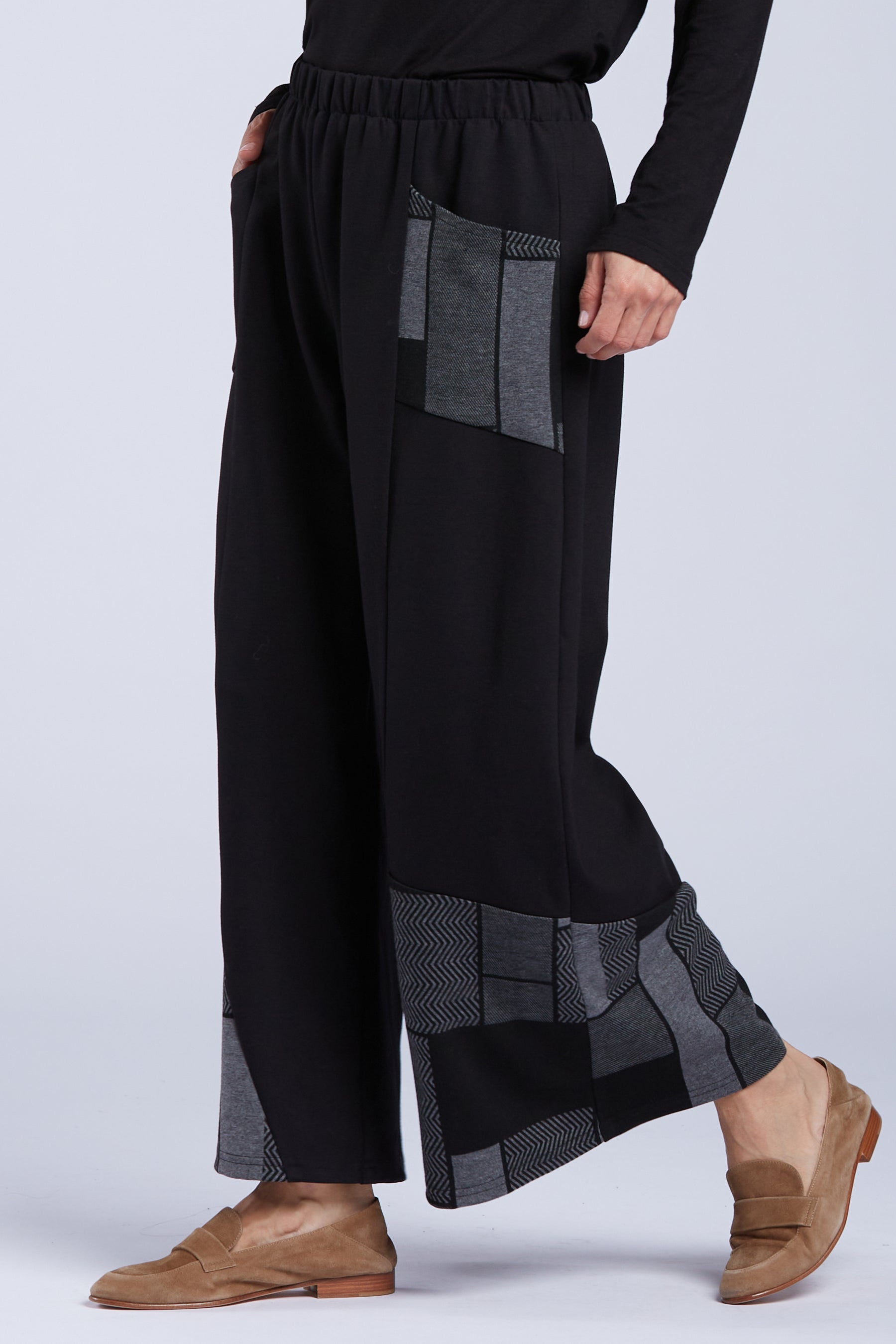 Sydney Project Constance Black and Grey Patchwork Design Flowy Pant w/ Pockets - KJP118 - METRO TILE